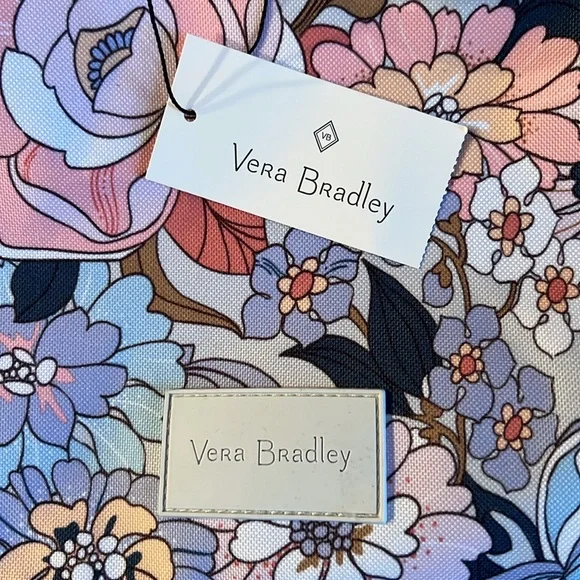 Vera Bradley Deluxe Very Large Family Tote in Aloha Blooms pattern - Picture 2 of 10